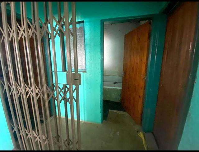 2 BEDROOM HOUSE FOR SALE IN PROTEA GLEN